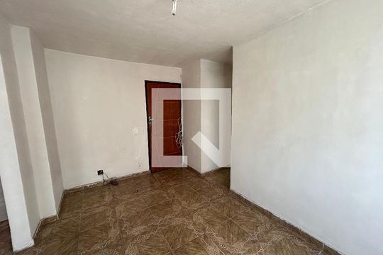 Sala de apartamento para alugar com 1 quarto, 35m² em Pavuna, Nilópolis