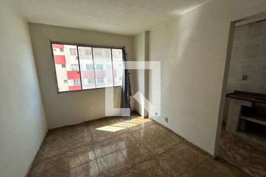 Sala de apartamento para alugar com 1 quarto, 35m² em Pavuna, Nilópolis