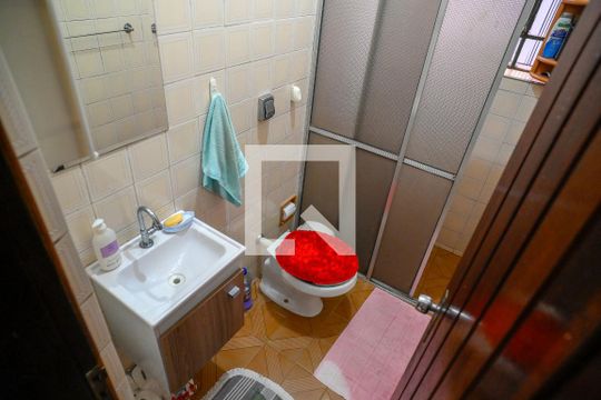 Banheiro de casa à venda com 2 quartos, 185m² em Jardim Previdencia, São Paulo