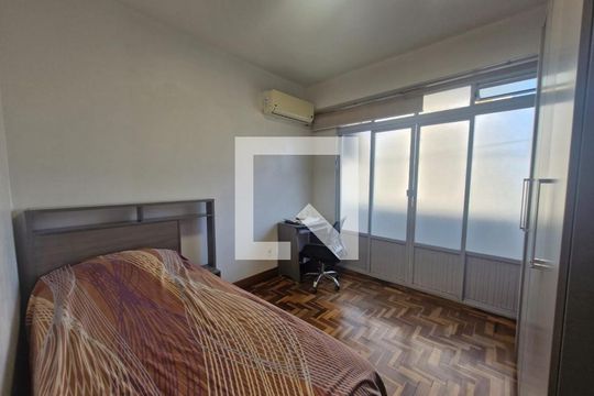 Quarto 2 de apartamento para alugar com 3 quartos, 98m² em Centro Histórico, Porto Alegre