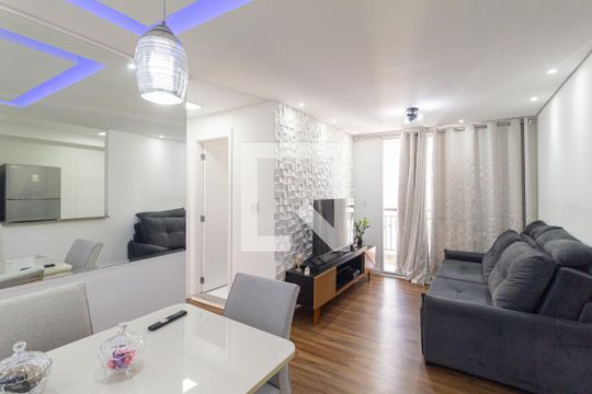 Apartamento à venda com 2 quartos, 52m² em Padroeira, Osasco
