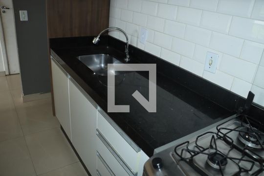Apartamento para alugar com 3 quartos, 54m² em Jardim Isis, Cotia
