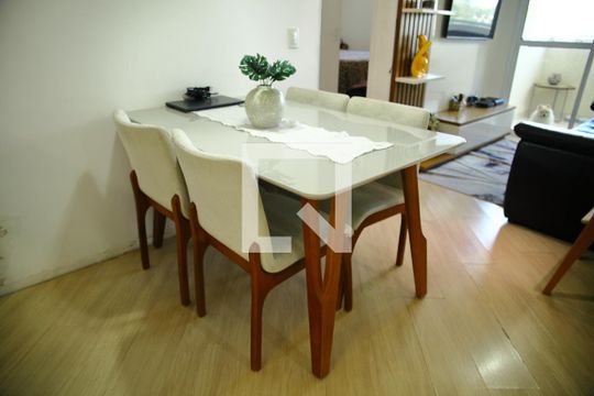 Sala de apartamento para alugar com 2 quartos, 52m² em Jd N Sra de Fatima, São Bernardo do Campo