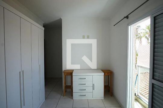 Quarto Suíte de apartamento para alugar com 2 quartos, 172m² em Vila Eldizia, Santo André