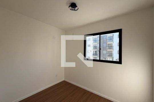 Quarto 1 de apartamento para alugar com 2 quartos, 46m² em Barra Olímpica, Rio de Janeiro