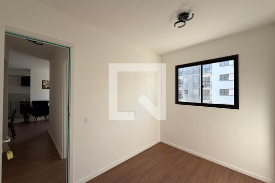 Quarto 2 de apartamento para alugar com 2 quartos, 46m² em Barra Olímpica, Rio de Janeiro