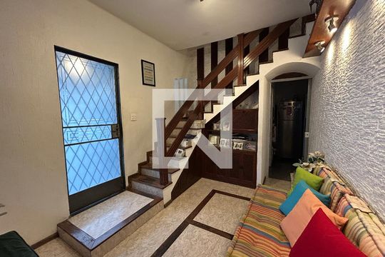 Sala de casa de condomínio à venda com 3 quartos, 150m² em Engenho de Dentro, Rio de Janeiro