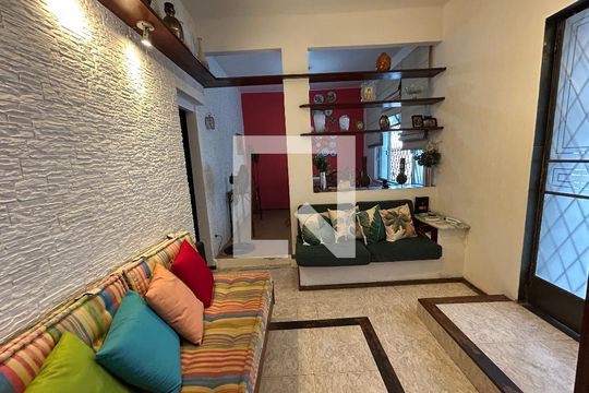 Sala de casa de condomínio à venda com 3 quartos, 150m² em Engenho de Dentro, Rio de Janeiro