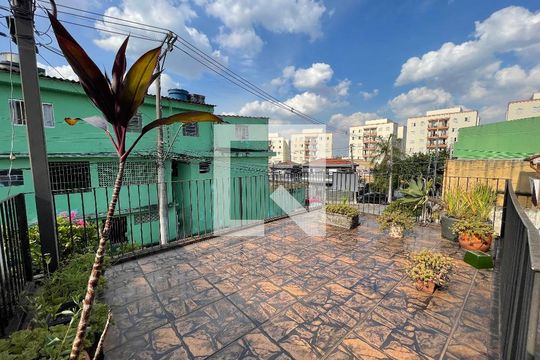 Varanda de casa à venda com 3 quartos, 125m² em Cidade São Francisco, São Paulo