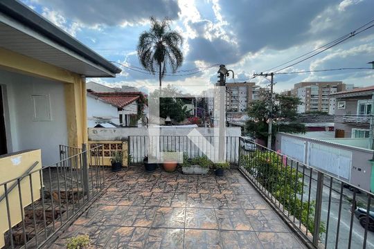 Varanda de casa à venda com 3 quartos, 125m² em Cidade São Francisco, São Paulo