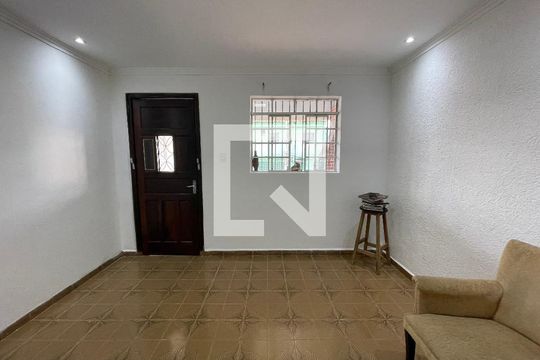 Casa à venda com 3 quartos, 125m² em Cidade São Francisco, São Paulo