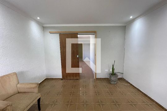 Casa à venda com 3 quartos, 125m² em Cidade São Francisco, São Paulo