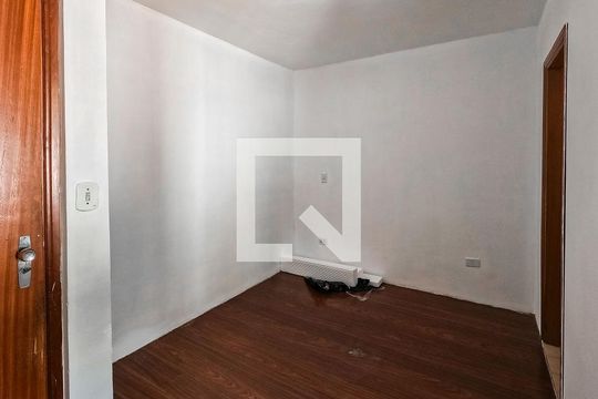 Casa para alugar com 2 quartos, 110m² em Parque Pan Americano, São Paulo
