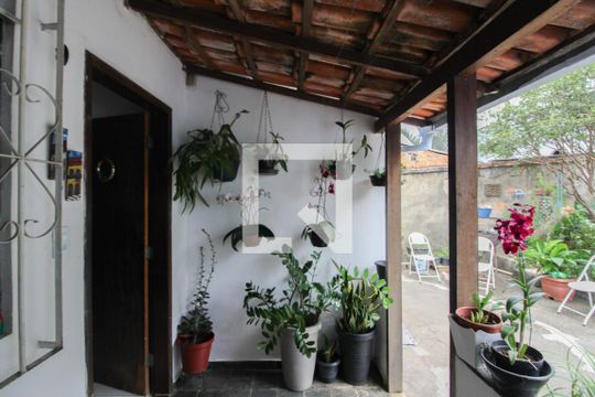 Casa à venda com 2 quartos, 360m² em Céu Azul, Belo Horizonte