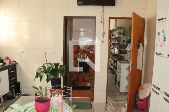 Casa para alugar com 3 quartos, 250m² em Jardim Barro Branco, Cotia
