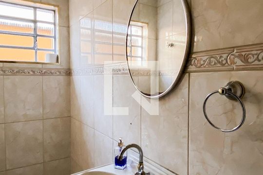 Lavabo de casa à venda com 3 quartos, 200m² em Vila Ré, São Paulo
