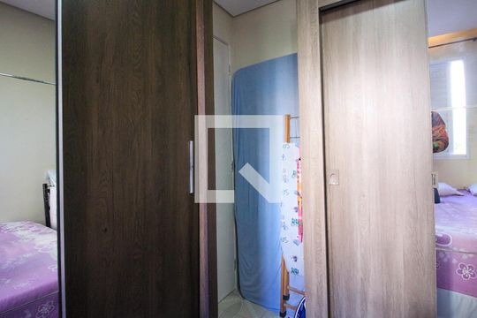 Quarto 1 de apartamento para alugar com 2 quartos, 50m² em Parque São Lourenço, São Paulo