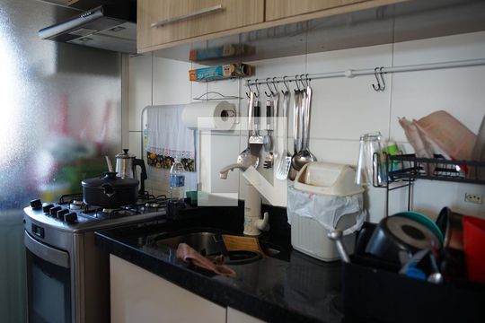 Cozinha de apartamento à venda com 3 quartos, 63m² em Jardim Bela Vista, Guarulhos