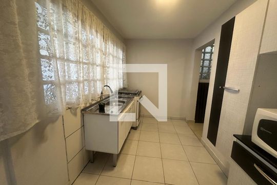 Cozinha de casa para alugar com 1 quarto, 36m² em Parque Viana, Barueri