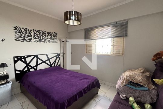 Quarto 1 de casa à venda com 2 quartos, 195m² em Jardim das Maravilhas, Santo André