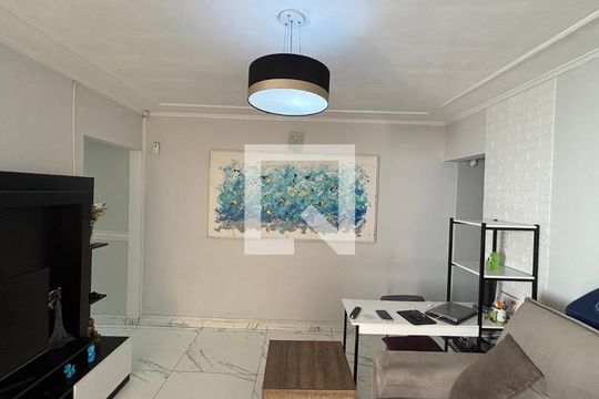 Sala de casa à venda com 2 quartos, 195m² em Jardim das Maravilhas, Santo André