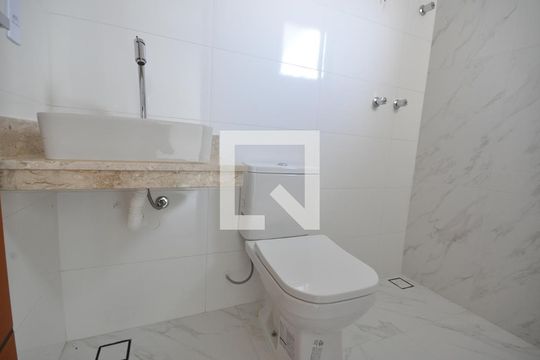 Banheiro da Suíte 1 de casa à venda com 3 quartos, 120m² em Vila Mazzei, São Paulo