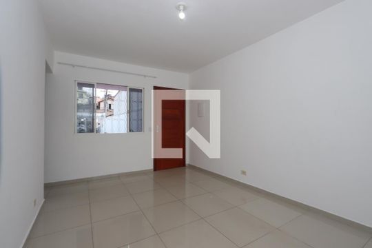 Sala de casa para alugar com 2 quartos, 120m² em Vila California, São Paulo