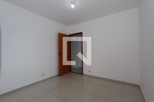 Quarto 2 de casa para alugar com 2 quartos, 120m² em Vila California, São Paulo