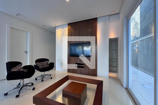 Sala de casa de condomínio à venda com 4 quartos, 290m² em Vargem Grande, Rio de Janeiro