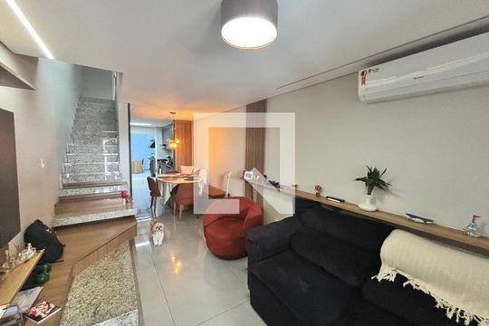 Casa à venda com 3 quartos, 110m² em Vila Matilde, São Paulo