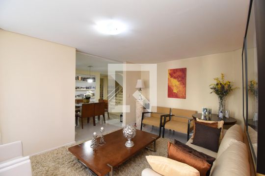 Sala de casa de condomínio à venda com 5 quartos, 280m² em Campo Comprido, Curitiba