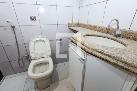 Banheiro 1 de casa para alugar com 2 quartos, 150m² em Loteamento Goiania Viva, Goiânia