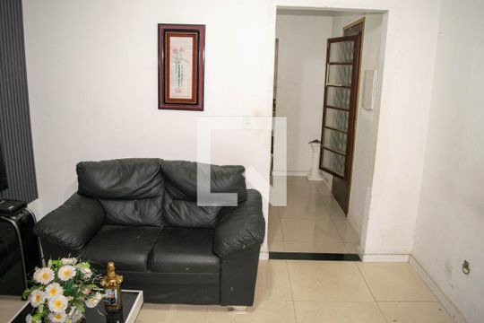 Casa à venda com 2 quartos, 170m² em Parque São Jorge, São Paulo