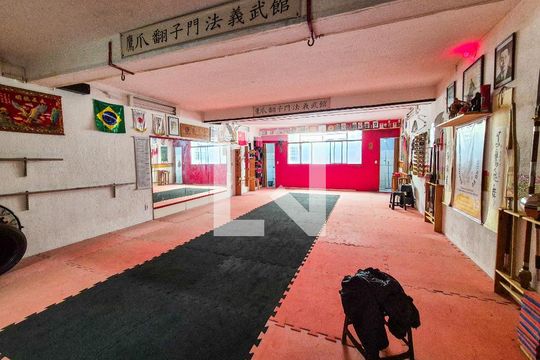 Casa para alugar com 4 quartos, 450m² em Campos Elíseos, São Paulo