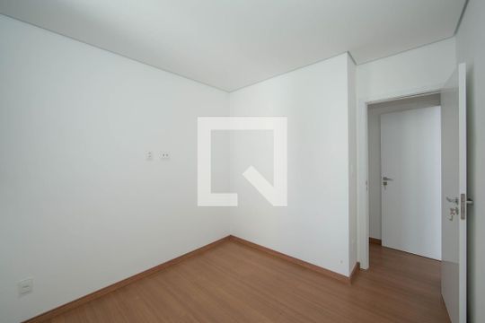 Apartamento à venda com 4 quartos, 90m² em Calafate, Belo Horizonte