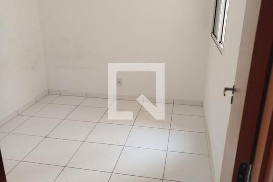 Quarto 1 de apartamento para alugar com 2 quartos, 59m² em Jardim Europa, Uberlândia
