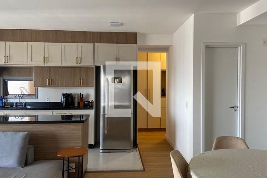 Sala - Cozinha de apartamento para alugar com 3 quartos, 125m² em Centro, Osasco