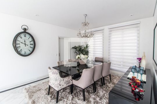 Sala  de casa de condomínio à venda com 5 quartos, 462m² em Colinas da Anhanguera, Santana de Parnaíba