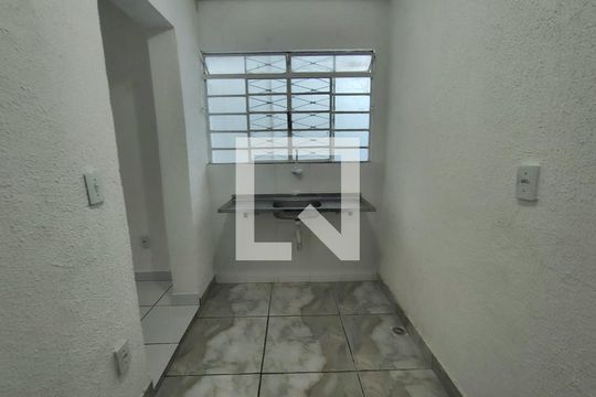 Kitnet/Studio para alugar com 2 quartos, 45m² em Parque Recreio, Contagem