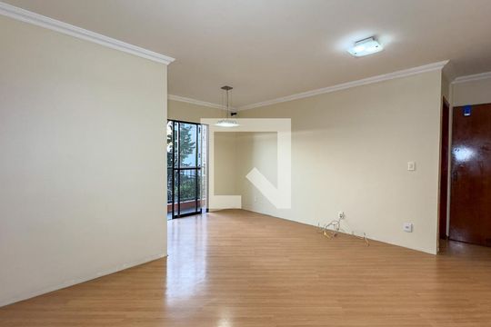 Sala de apartamento à venda com 3 quartos, 65m² em Vila das Belezas, São Paulo