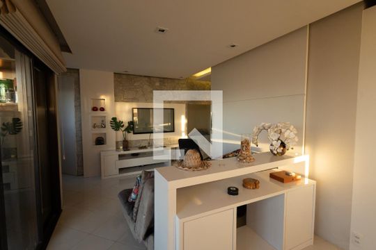 Apartamento para alugar com 4 quartos, 220m² em Parque Residencial Aquarius, São José dos Campos