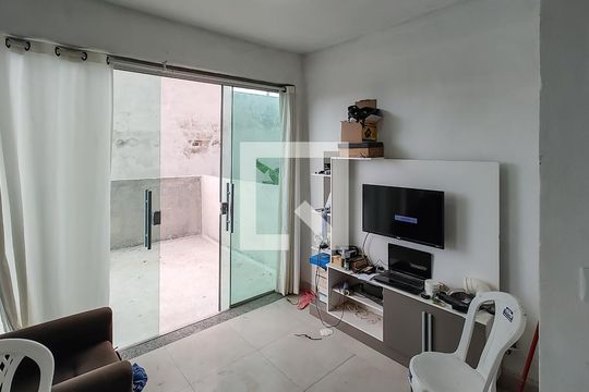 Casa à venda com 6 quartos, 190m² em São Cosme de Baixo (são Benedito), Belo Horizonte