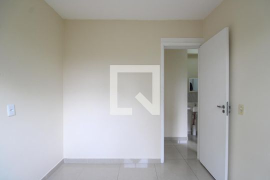 Quarto 1 de apartamento para alugar com 2 quartos, 52m² em Taquara, Rio de Janeiro