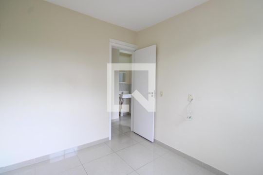 Quarto 1 de apartamento para alugar com 2 quartos, 52m² em Taquara, Rio de Janeiro