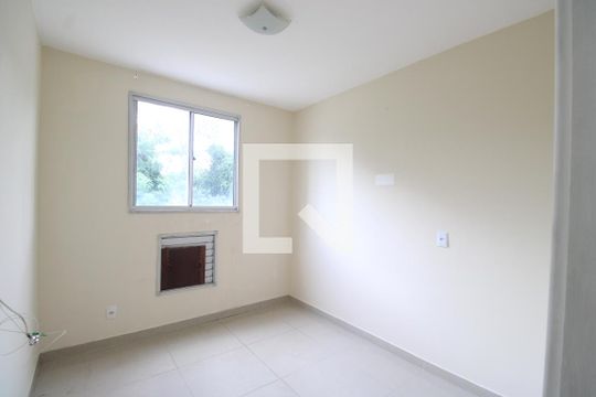 Quarto 1 de apartamento para alugar com 2 quartos, 52m² em Taquara, Rio de Janeiro