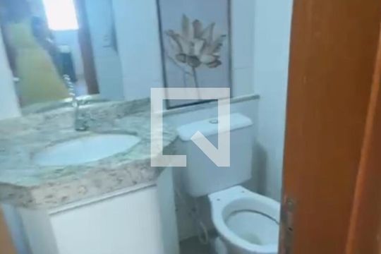 Banheiro de apartamento para alugar com 2 quartos, 56m² em Vila Brasilia, Aparecida de Goiânia