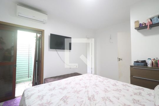 Suíte de casa à venda com 4 quartos, 200m² em Ouro Branco, Novo Hamburgo