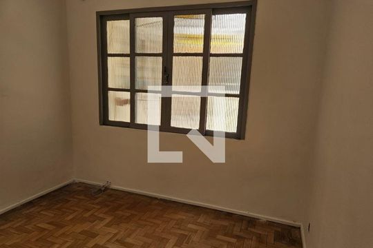 Apartamento para alugar com 2 quartos, 74m² em Ramos, Rio de Janeiro