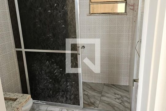 Apartamento para alugar com 2 quartos, 74m² em Ramos, Rio de Janeiro