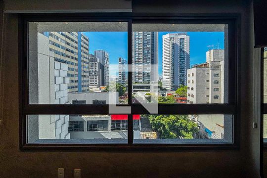Kitnet/Studio à venda com 1 quarto, 25m² em Pinheiros, São Paulo